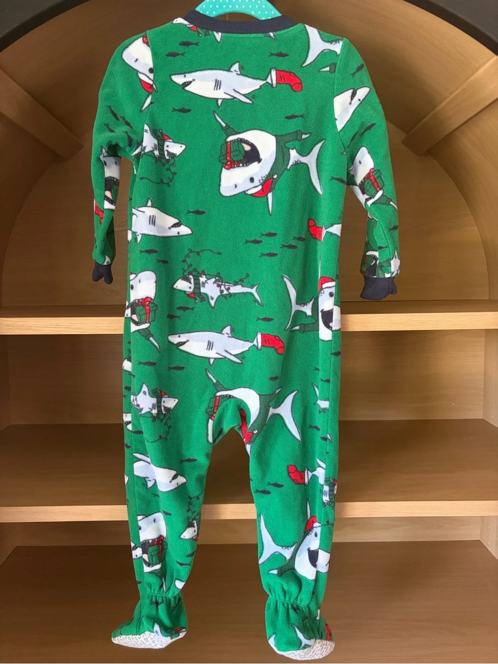 ✨$6✨Carter’s Santa Shark 1-Piece Pajamas | 24m